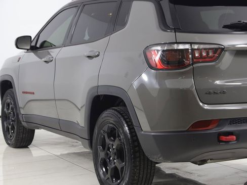 Used 2023 Jeep Compass Trailhawk w/ Trailhawk Convenience Group AWD/4WD image 23