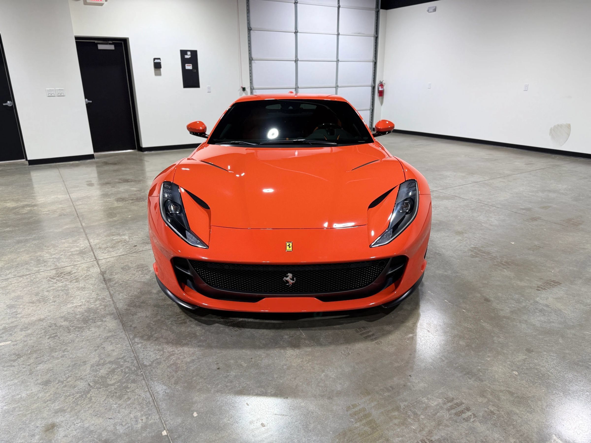 Used 2020 Ferrari 812 Superfast RWD image 4