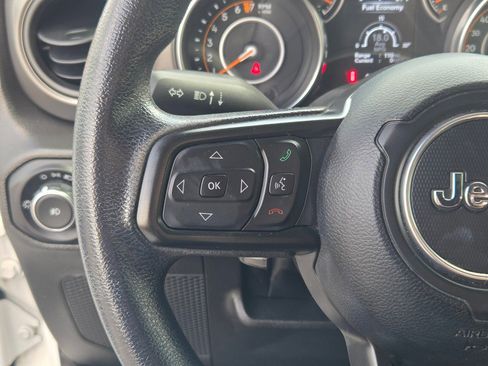 Used 2022 Jeep Wrangler Sport AWD/4WD image 23