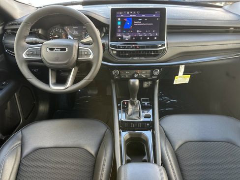Certified 2026 Jeep Compass Latitude AWD/4WD image 13