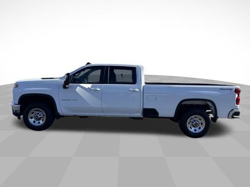 Used 2023 Chevrolet Silverado 2500 LT w/ Snow Plow Prep/Camper Package image 5
