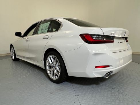 Used 2025 BMW 330i xDrive Sedan w/ Premium Package AWD/4WD image 3