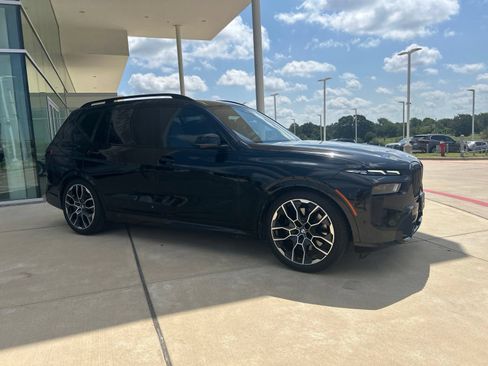 Used 2024 BMW X7 xDrive40i w/ M Sport Package AWD/4WD image 13