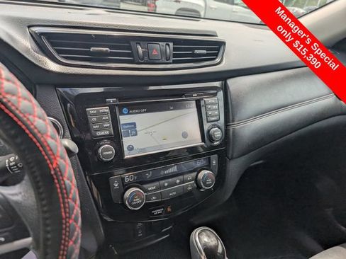 Used 2017 Nissan Rogue SL AWD/4WD image 19
