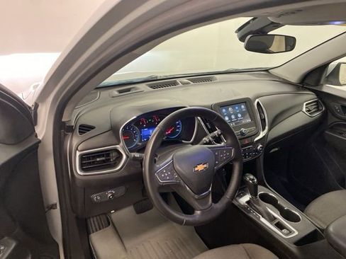 Used 2019 Chevrolet Equinox LT w/ Driver Convenience Package AWD/4WD image 7