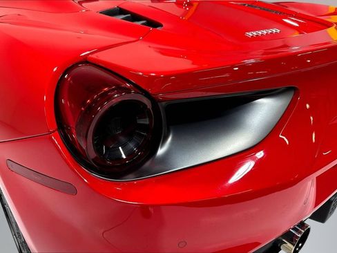 Used 2018 Ferrari 488 Spider RWD image 19