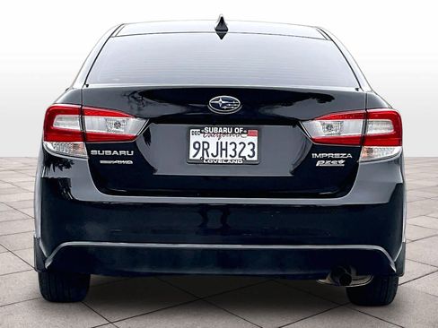 Used 2017 Subaru Impreza 2.0i Premium image 7