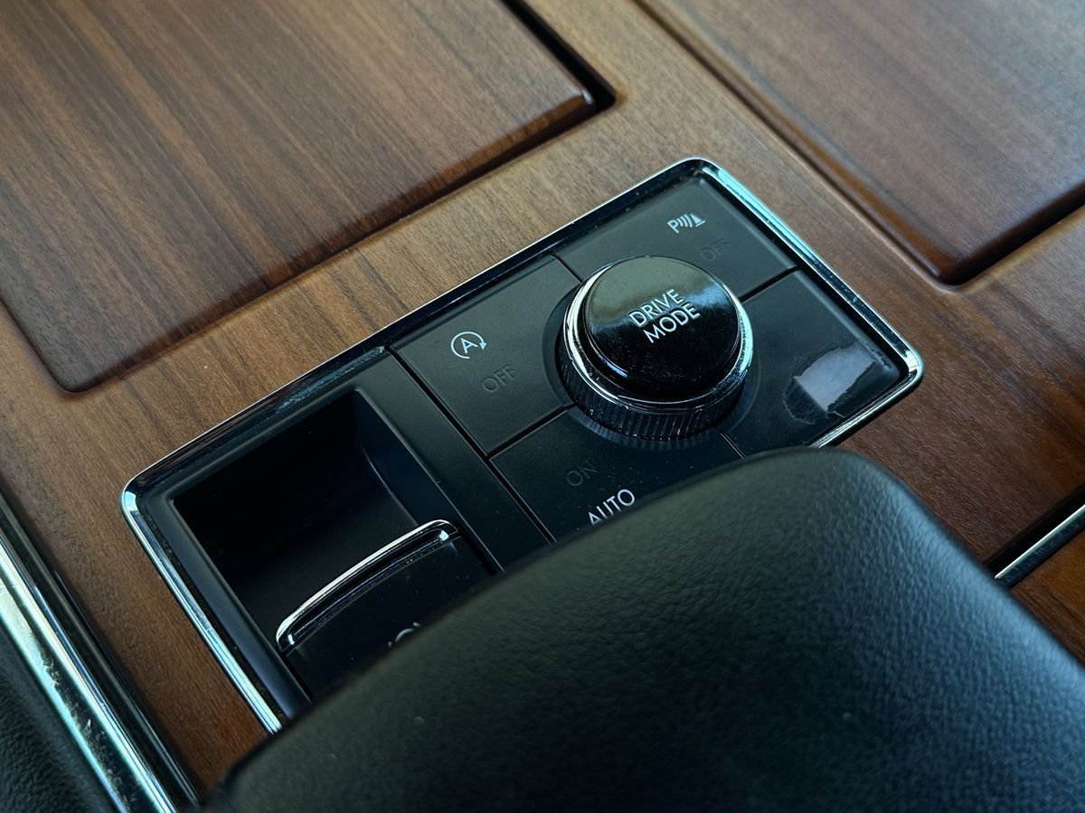 Used 2019 Lincoln Navigator L Select RWD image 39