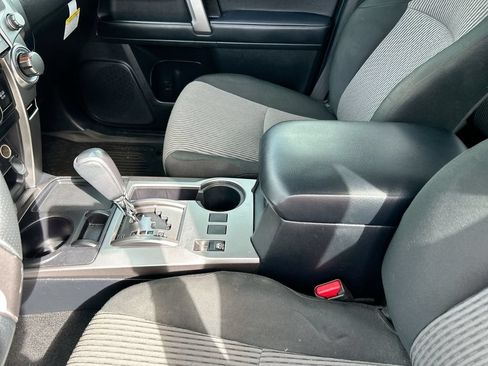 Used 2024 Toyota 4Runner SR5 RWD image 28