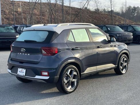 Certified 2024 Hyundai Venue Limited image 28