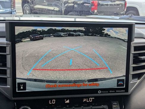 Used 2024 Toyota Tundra Limited AWD/4WD image 29