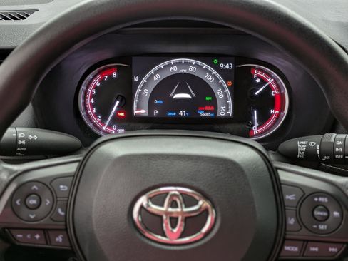 Used 2024 Toyota RAV4 XLE image 22