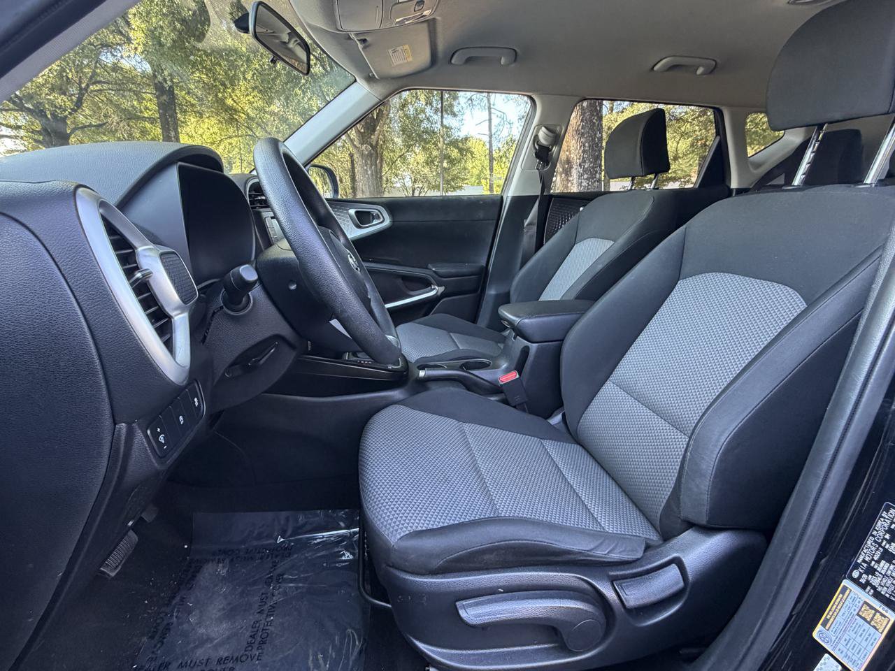 Used 2021 Kia Soul LX FWD image 11