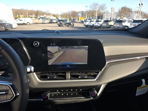 New 2026 Chevrolet Equinox LT image 23