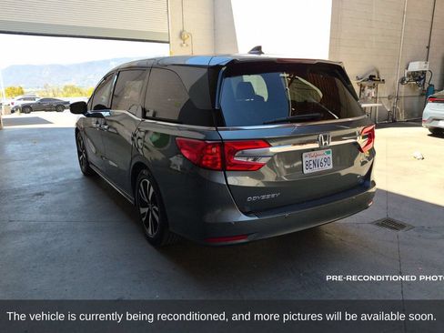 Used 2018 Honda Odyssey Elite image 8