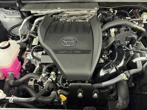 Used 2025 Toyota Highlander XSE AWD/4WD image 35