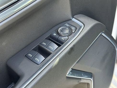 Used 2025 GMC Sierra 1500 SLT AWD/4WD image 22
