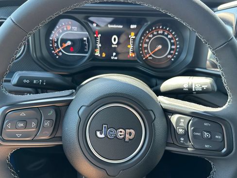 New 2026 Jeep Gladiator Rubicon w/ Steel Power Dome Hood Package AWD/4WD image 20