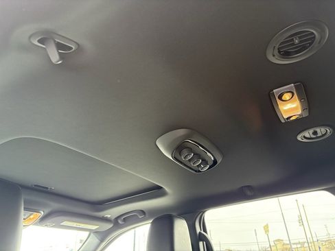 Used 2021 Dodge Durango GT image 33