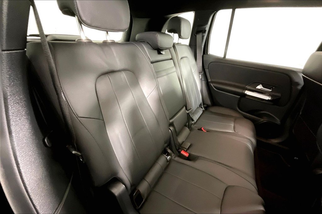 Used 2023 Mercedes-Benz GLB 250 4MATIC image 19