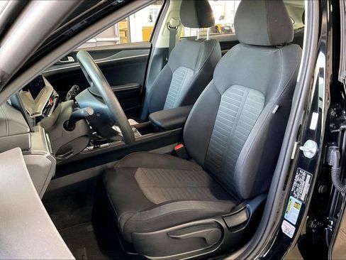 Used 2025 Kia K5 LXS FWD image 3