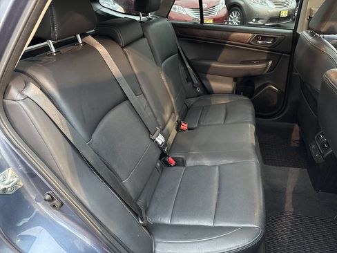 Used 2016 Subaru Outback 2.5i Limited AWD/4WD image 46