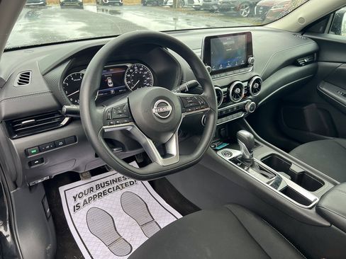 Used 2024 Nissan Sentra SV image 14