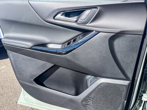 New 2026 Chevrolet Equinox LT w/ Convenience Package II image 19