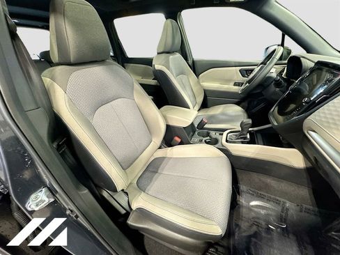 Certified 2025 Subaru Forester Premium image 30