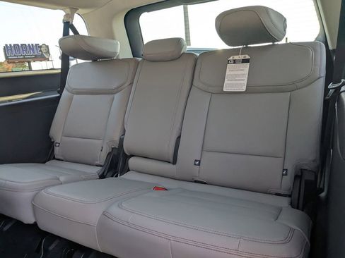 New 2025 Ford Expedition Max Active image 16