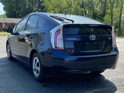 Used 2014 Toyota Prius Four FWD image 5