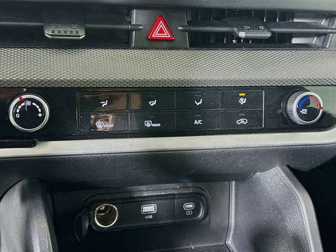 Used 2024 Kia Sportage LX image 22