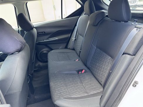 Used 2021 Nissan Kicks S FWD image 15