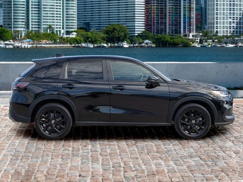 Certified 2023 Honda HR-V Sport image 4