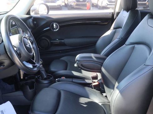 Used 2018 MINI Cooper S image 13