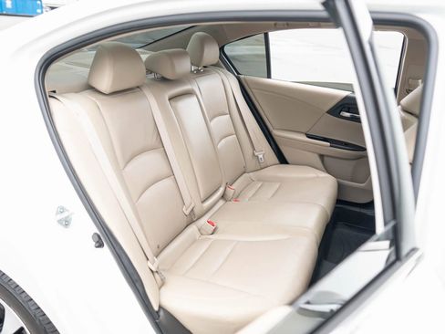 Used 2017 Honda Accord EX-L image 21