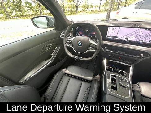 Used 2025 BMW 330i Sedan w/ Convenience Package RWD image 9