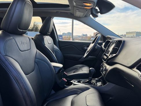 Used 2021 Jeep Cherokee Limited image 21