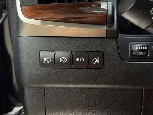 Used 2019 Lexus LX 570 4WD w/ Luxury Package image 22