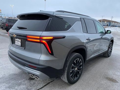 New 2026 Chevrolet Traverse LT image 5