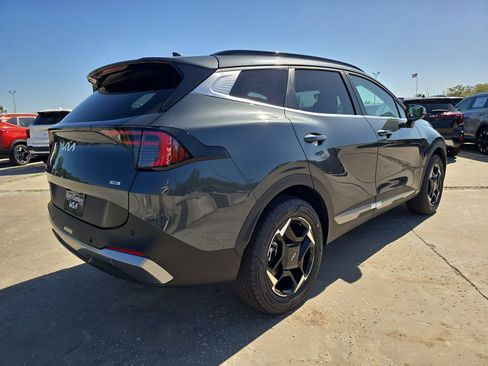New 2026 Kia Sportage EX AWD/4WD image 8