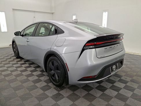 Used 2025 Toyota Prius LE image 21