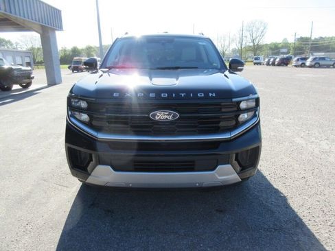 New 2026 Ford Expedition Max Platinum AWD/4WD image 8