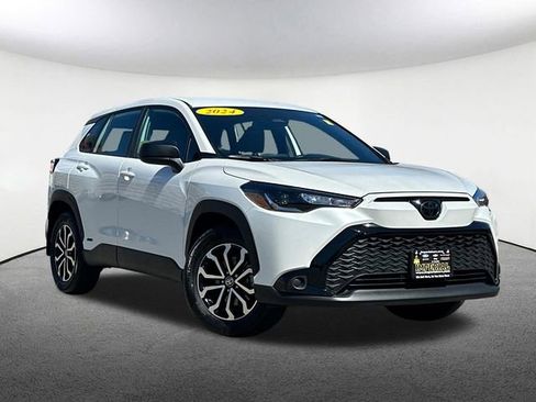 Used 2024 Toyota Corolla Cross AWD Hybrid image 2