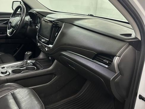 Used 2019 Chevrolet Traverse RS image 39
