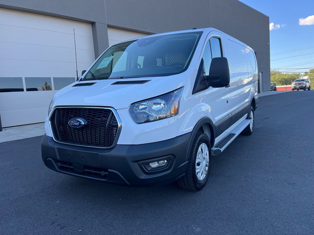 Used 2025 Ford Transit 250 Low Roof w/ Exterior Upgrade Package RWD image 3