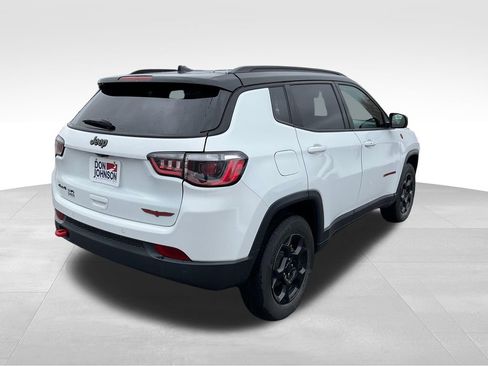 Used 2024 Jeep Compass Trailhawk AWD/4WD image 30