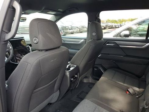 New 2026 GMC Acadia Elevation image 10