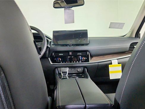 New 2026 Nissan Rogue Platinum w/ Platinum Premium Package image 34