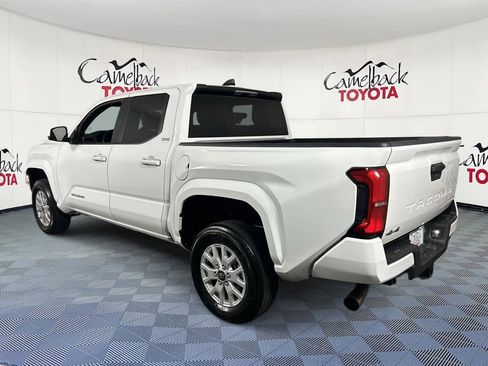 Used 2025 Toyota Tacoma SR5 image 5